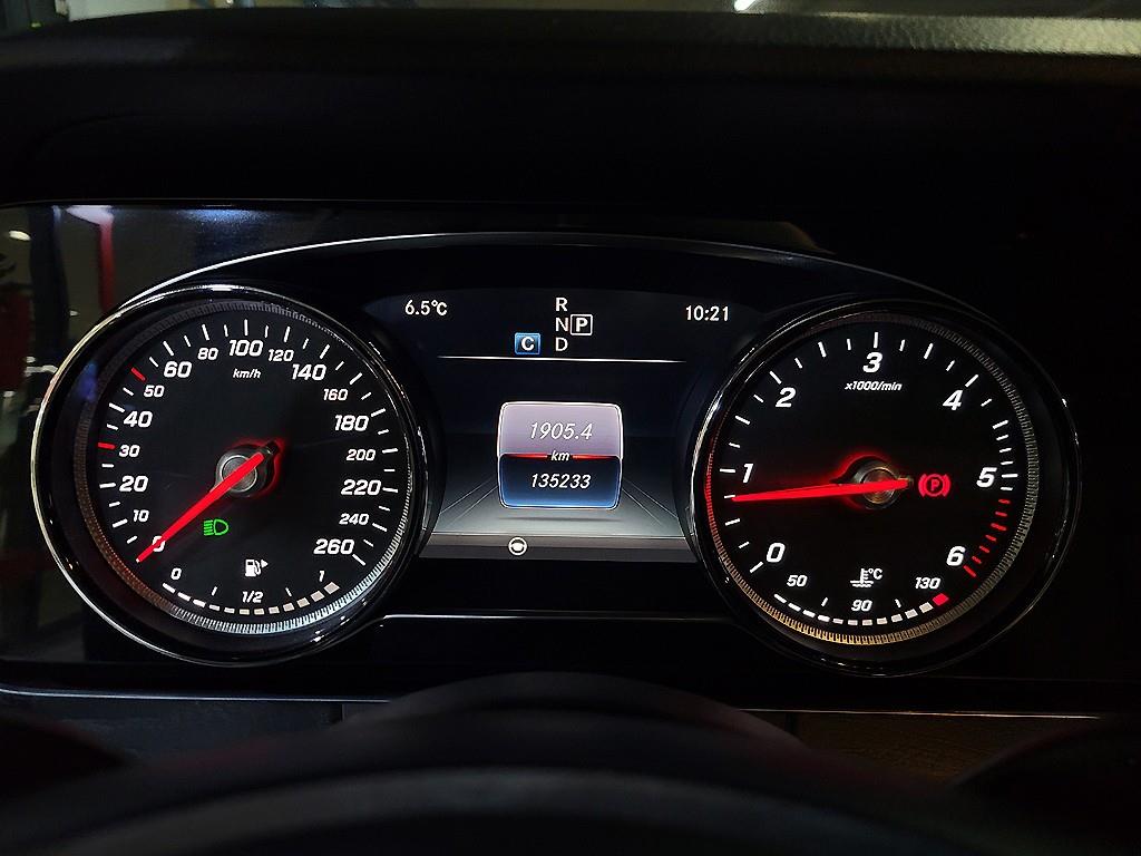 벤츠 E클래스(5세대) E220d - 이미지 18