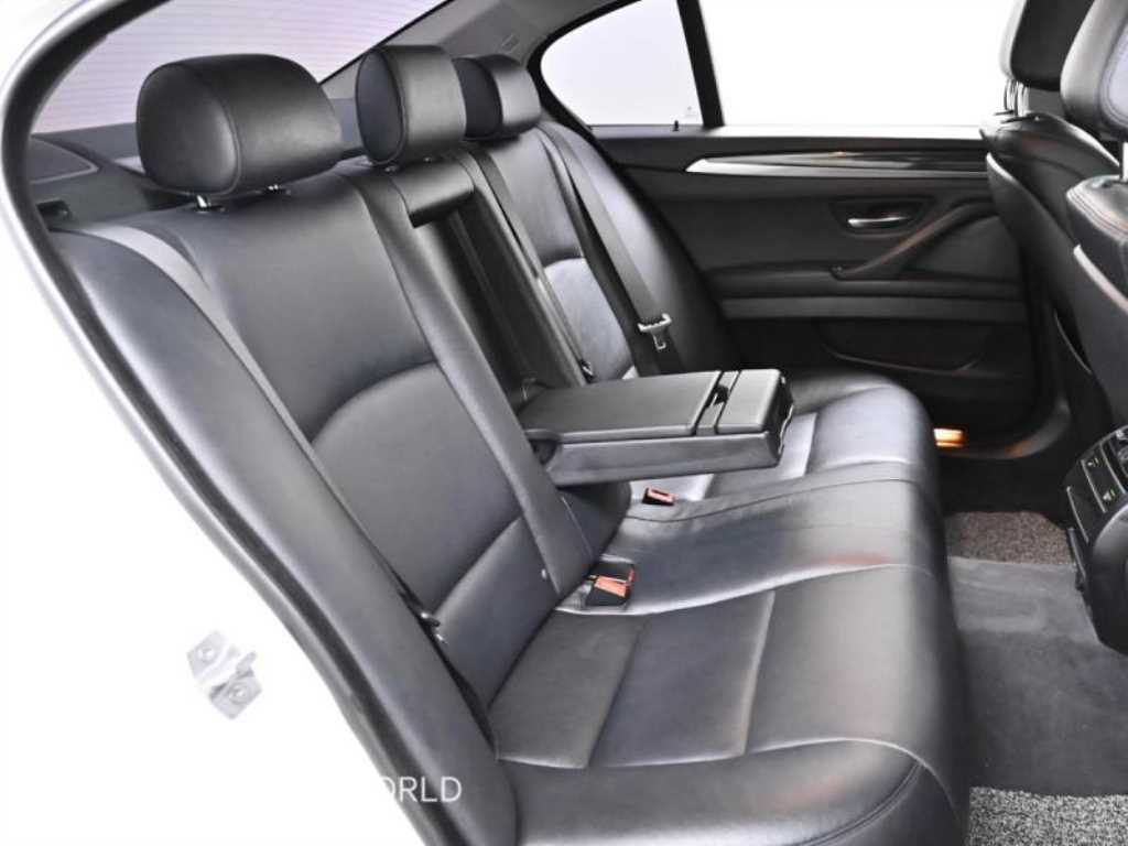 BMW 5시리즈(6세대) 520d M 에어로다이나믹 - 이미지 16