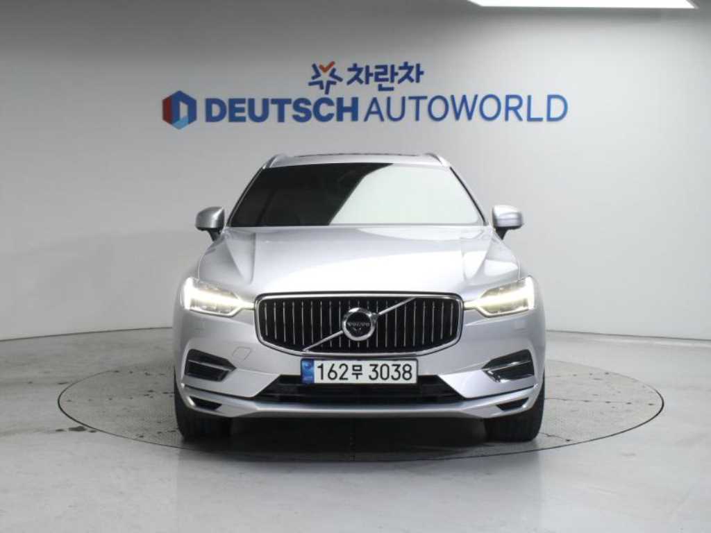 볼보 XC60(2세대) T8 AWD 인스크립션 - 이미지 15