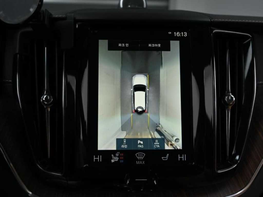 볼보 XC60(2세대) T8 AWD 인스크립션 - 이미지 8