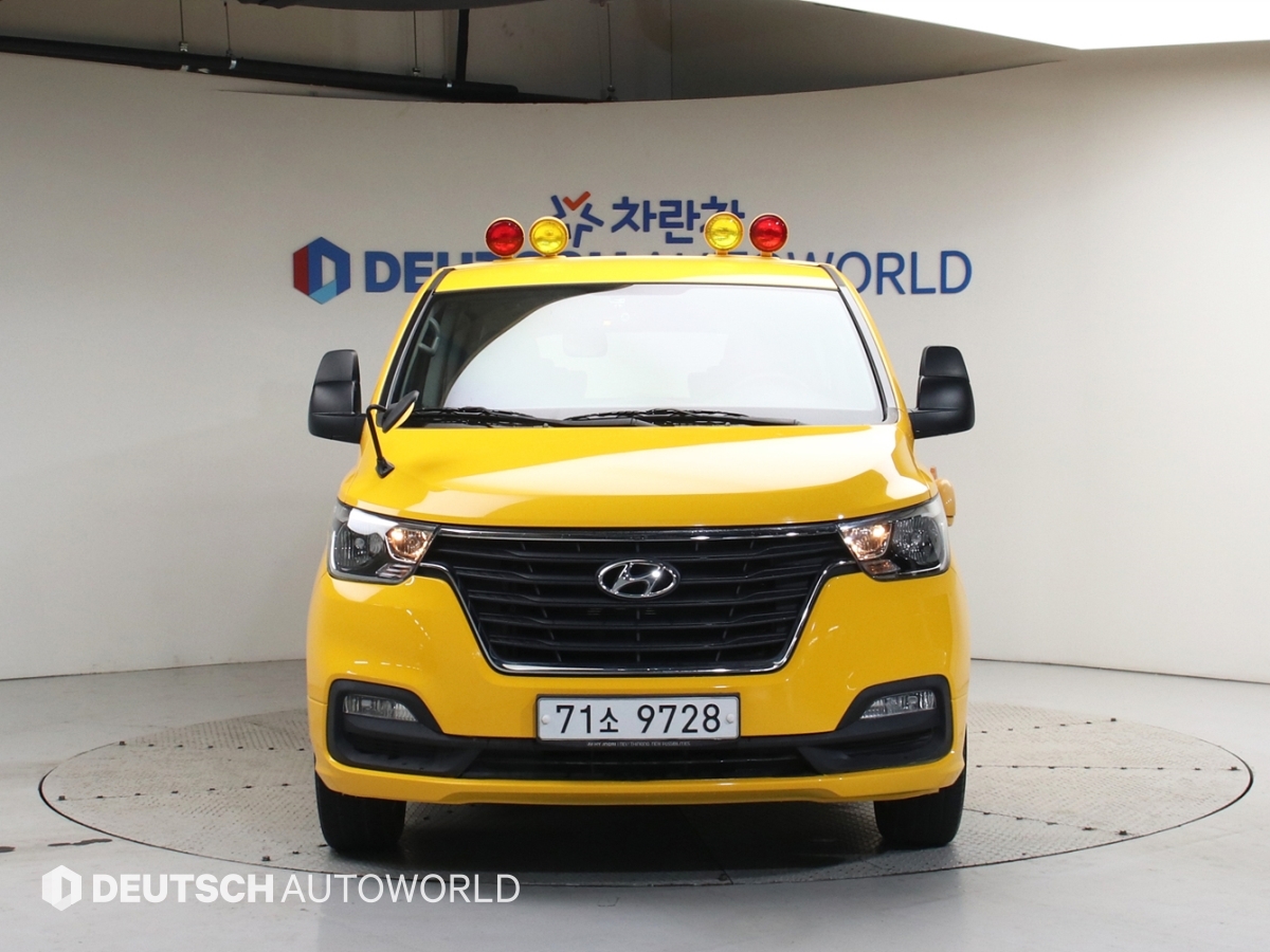 현대 더 뉴그랜드스타렉스 어린이보호차 12인승 LPi - 이미지 9