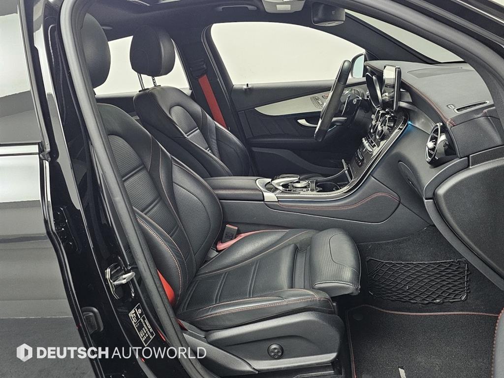 벤츠 GLC클래스 GLC 43 AMG 4매틱 쿠페 - 이미지 7