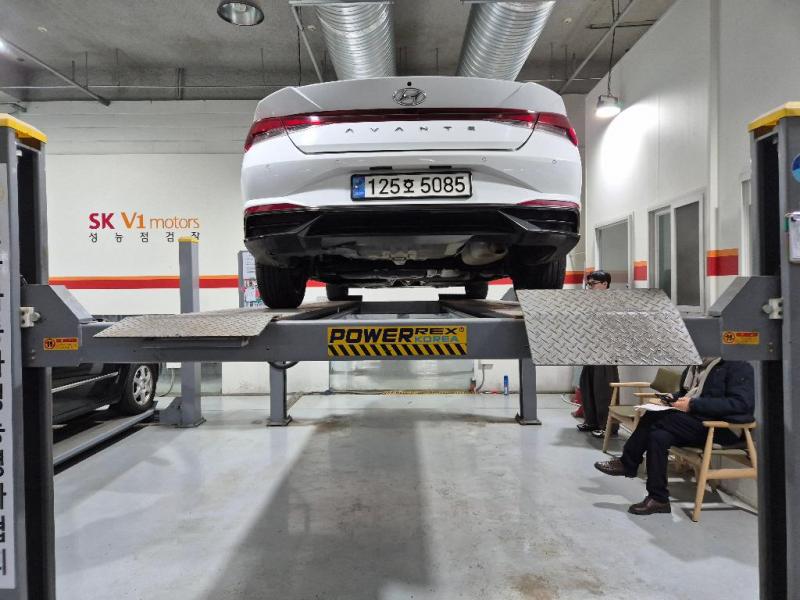 현대 아반떼(CN7) 1.6 가솔린 모던