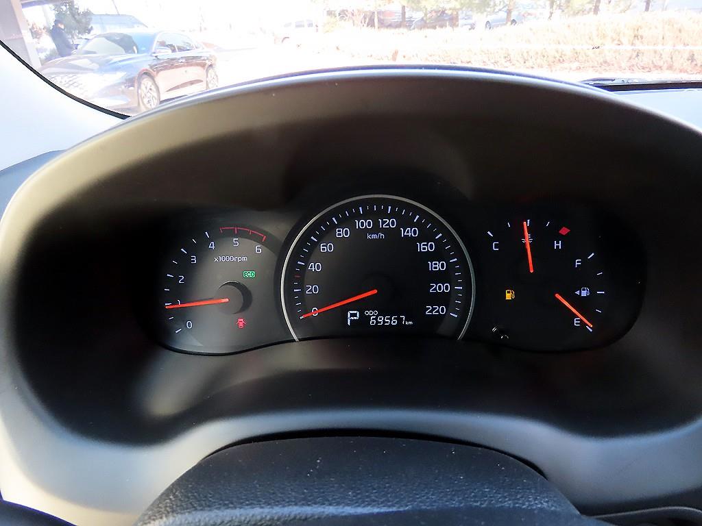 기아 카니발 R 리무진 디젤 9인승 GLX 최고급형 - 이미지 11