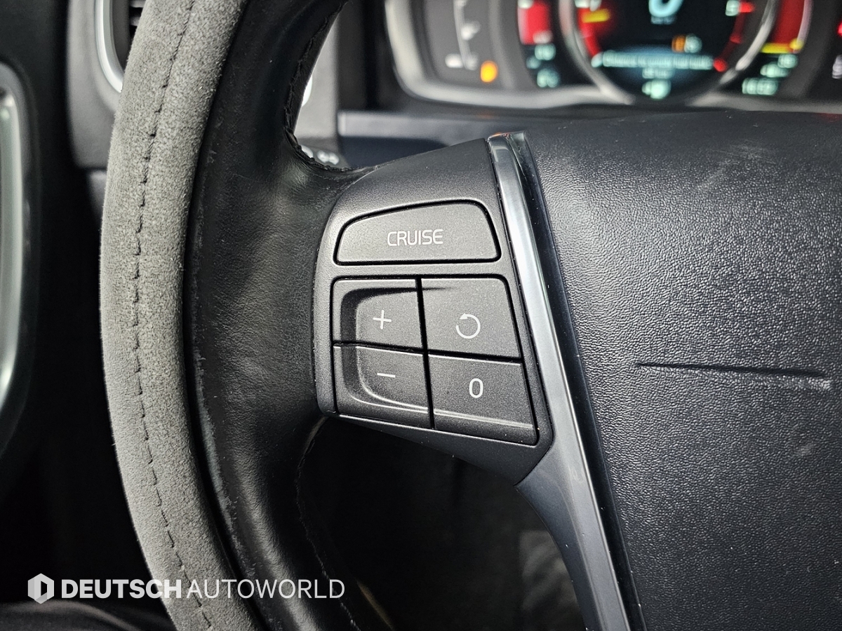 볼보 S60(2세대) D4 - 이미지 12