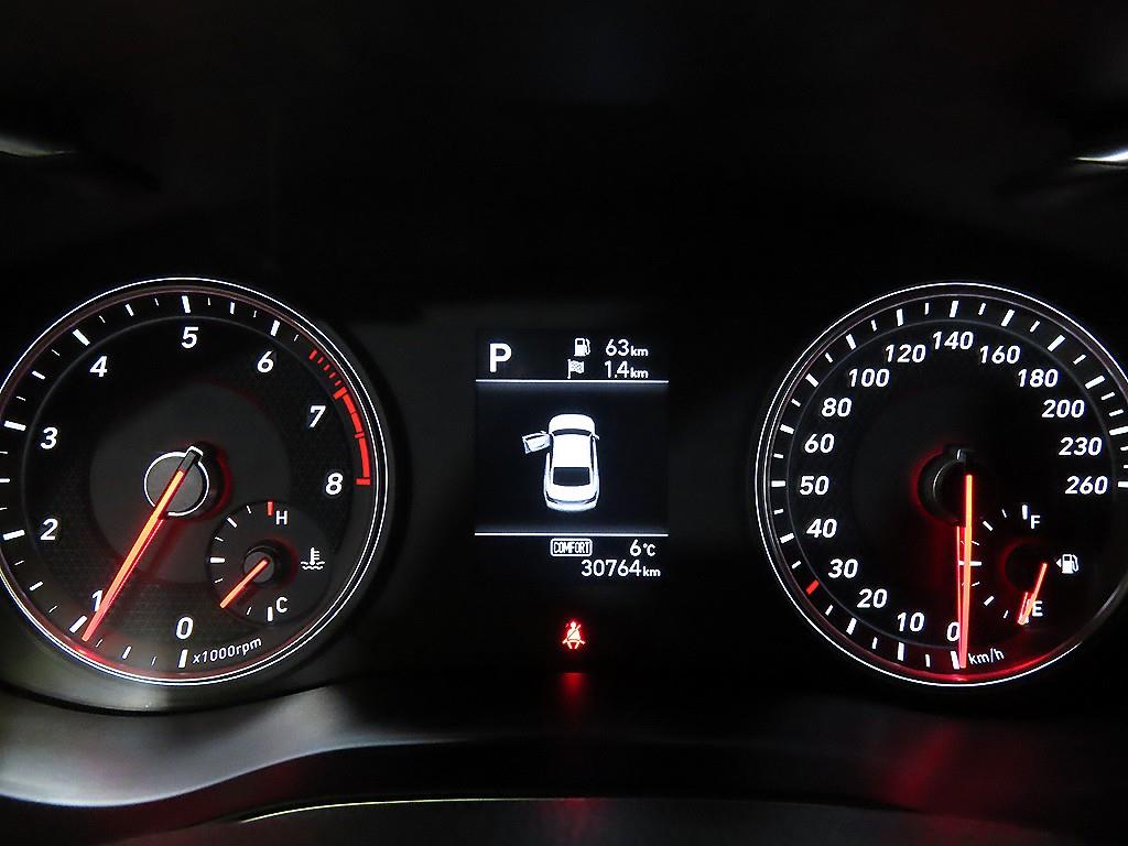 제네시스 G70 2.0T 어드밴스드 - 이미지 18