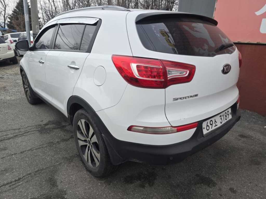 기아 스포티지 R 디젤 R2.0 2WD TLX 최고급형 - 이미지 3