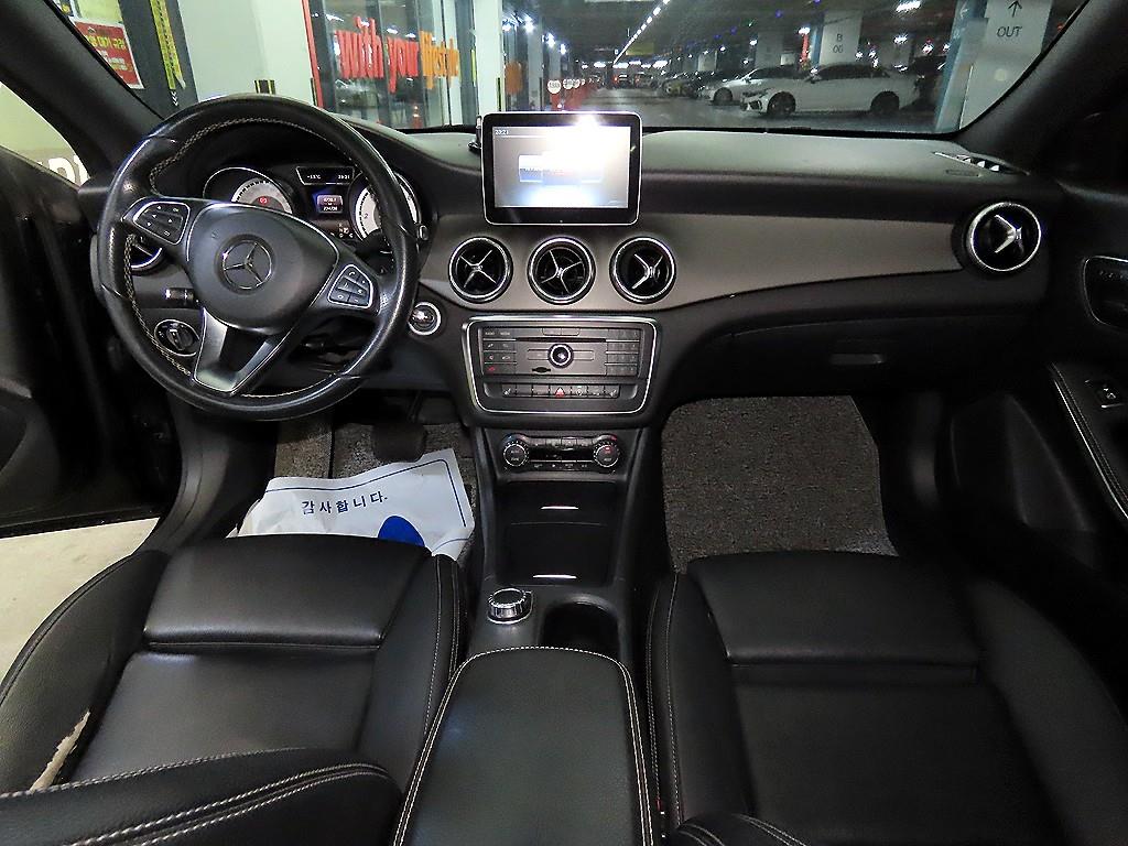 벤츠 CLA클래스 CLA200 d - 이미지 13