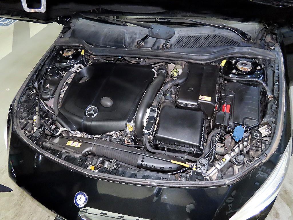 벤츠 CLA클래스 CLA200 d - 이미지 19