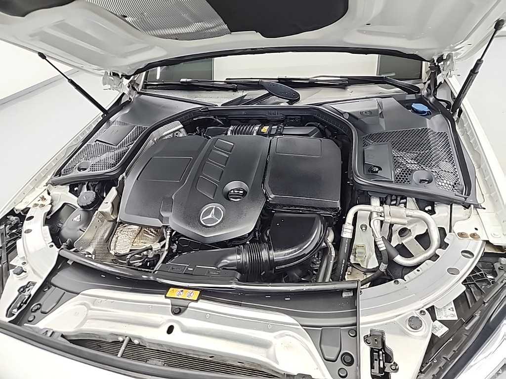 벤츠 C클래스(4세대) C220 d 4매틱 AMG 라인 - 이미지 10