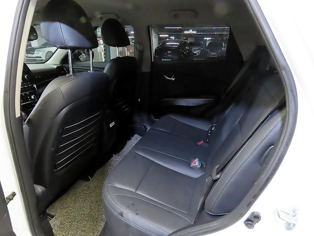 KG모빌리티(쌍용) 베리 뉴 티볼리 1.5 가솔린 2WD V3 - 이미지 2