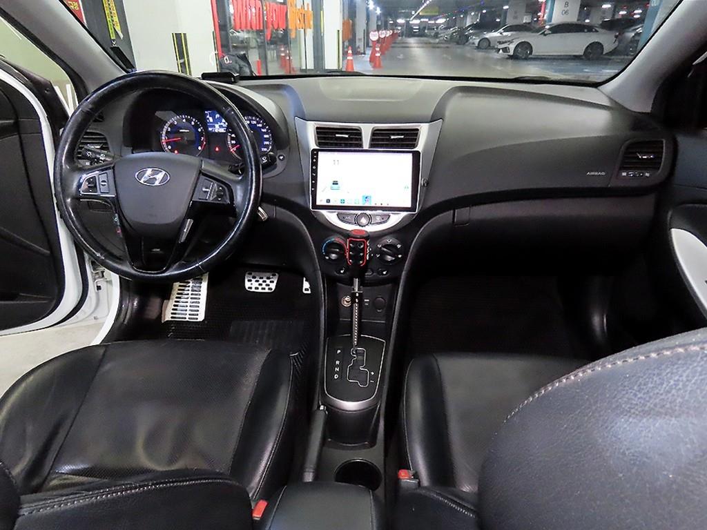 현대 엑센트 신형 1.4 VVT 모던 - 이미지 12