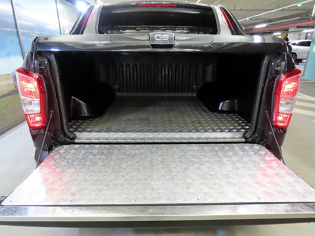 KG모빌리티(쌍용) 렉스턴 스포츠 2.2 4WD 노블레스 - 이미지 18