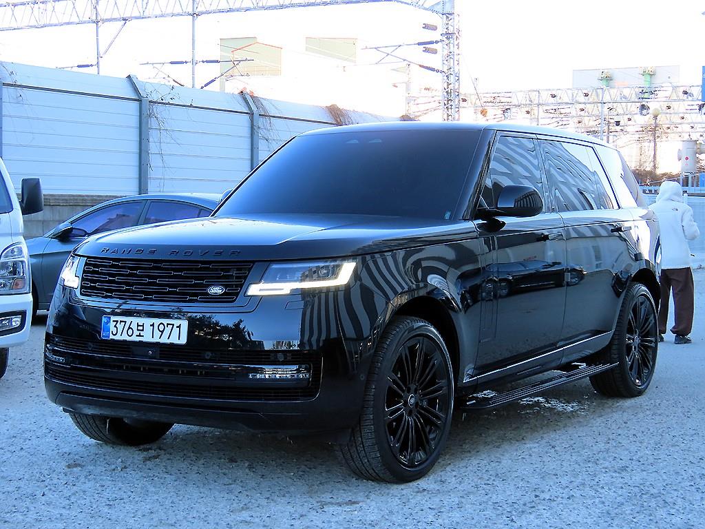 랜드로버 레인지로버(5세대) 4.4 P530 LWB 오토바이오그래피 - 이미지 13