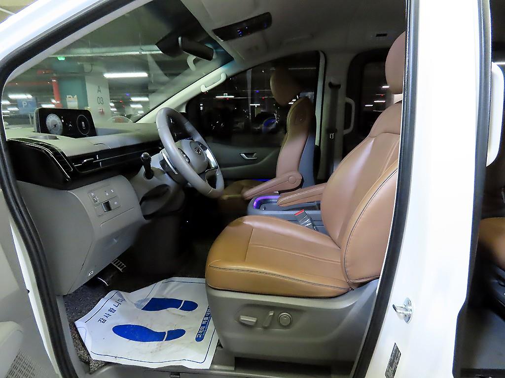 현대 스타리아 3.5 LPG 라운지 9인승 인스퍼레이션 - 이미지 18