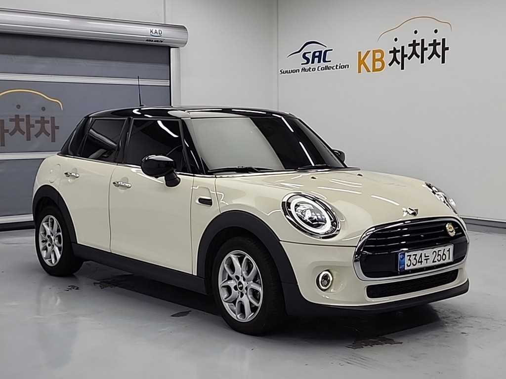 미니 쿠퍼(3세대) 5도어 1.5 하이 - 이미지 17