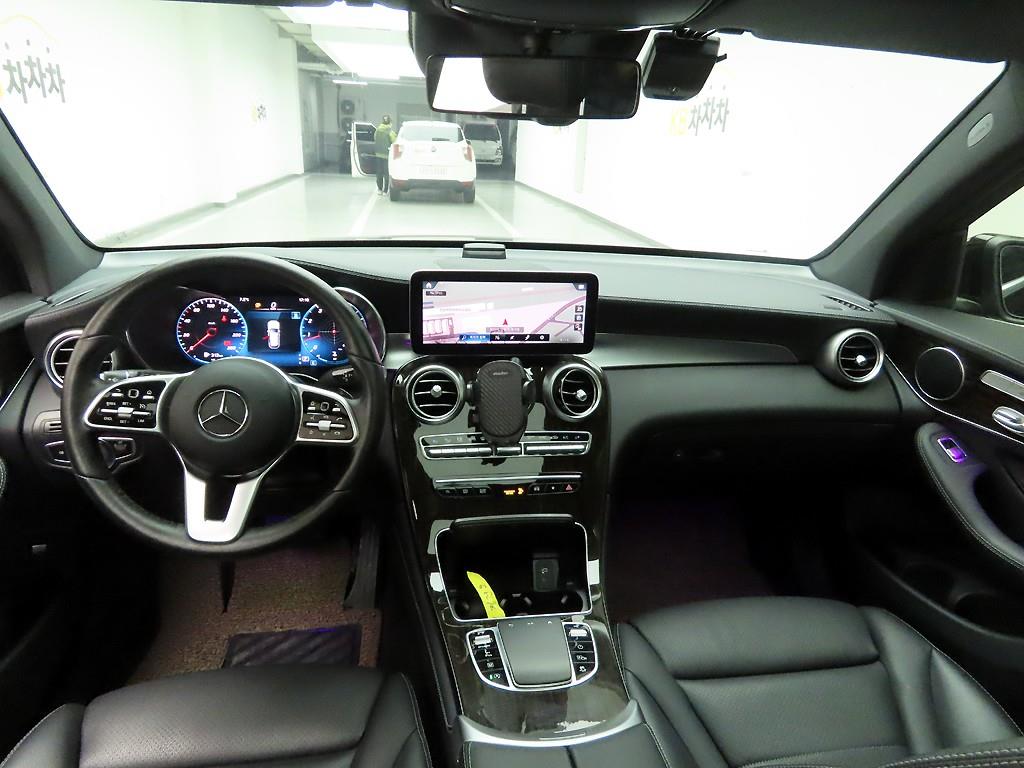 벤츠 GLC클래스 GLC 300 4매틱 - 이미지 8