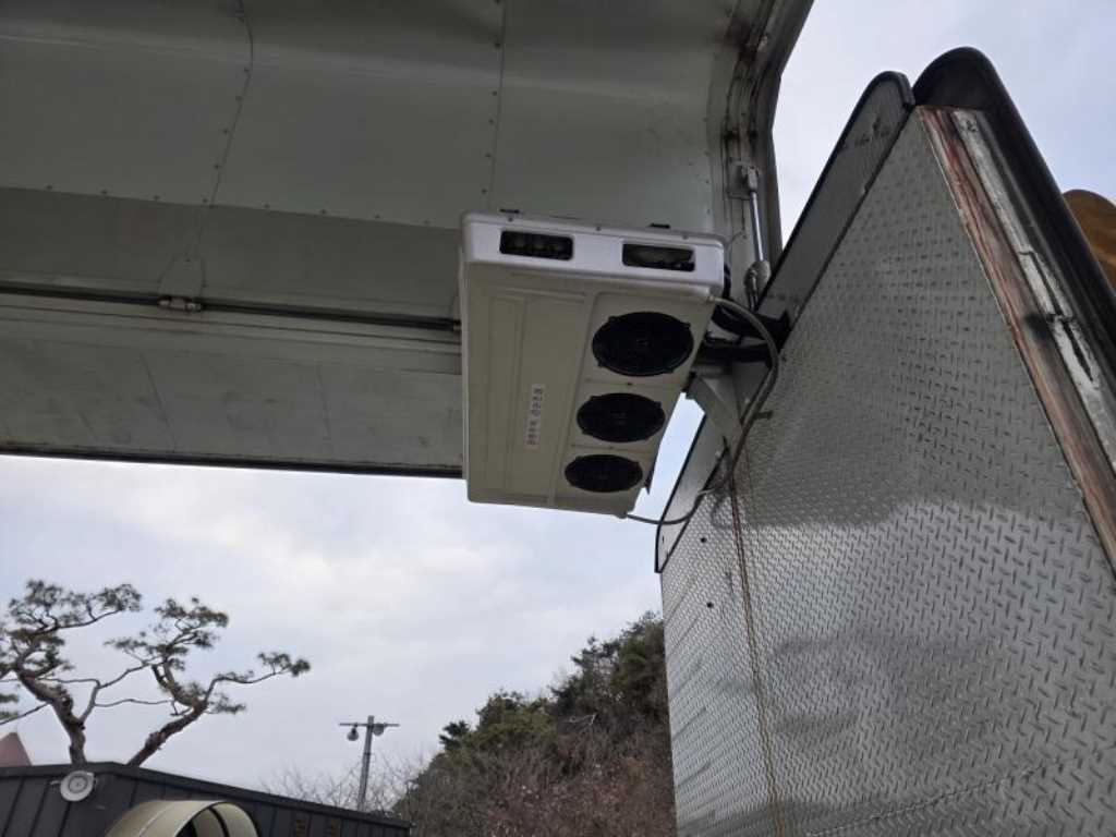 현대 메가트럭 윙바디 5톤 - 이미지 15