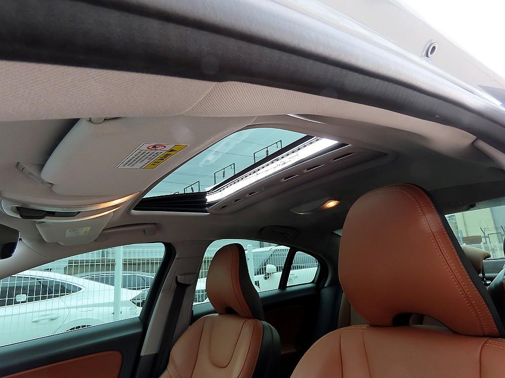 볼보 S60(2세대) T5 섬멈 - 이미지 18