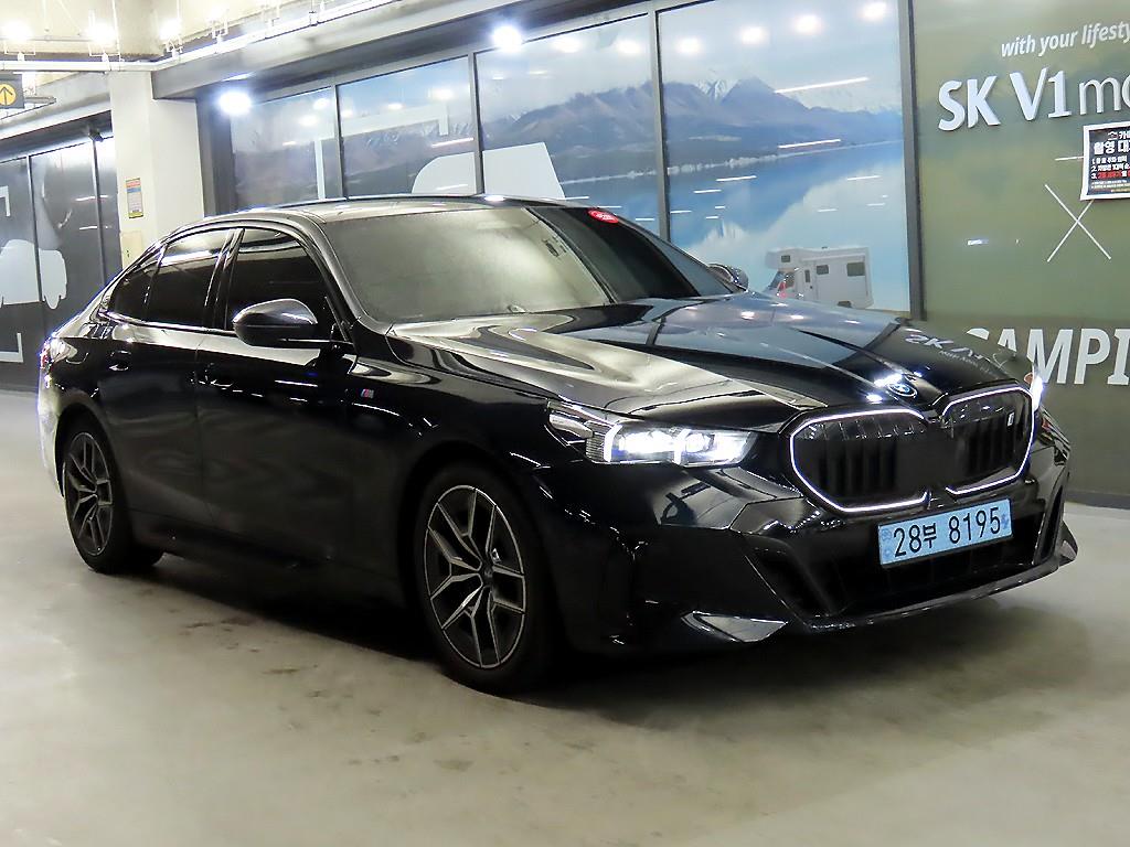 BMW i5 eDrive40 M 스포츠 - 이미지 12
