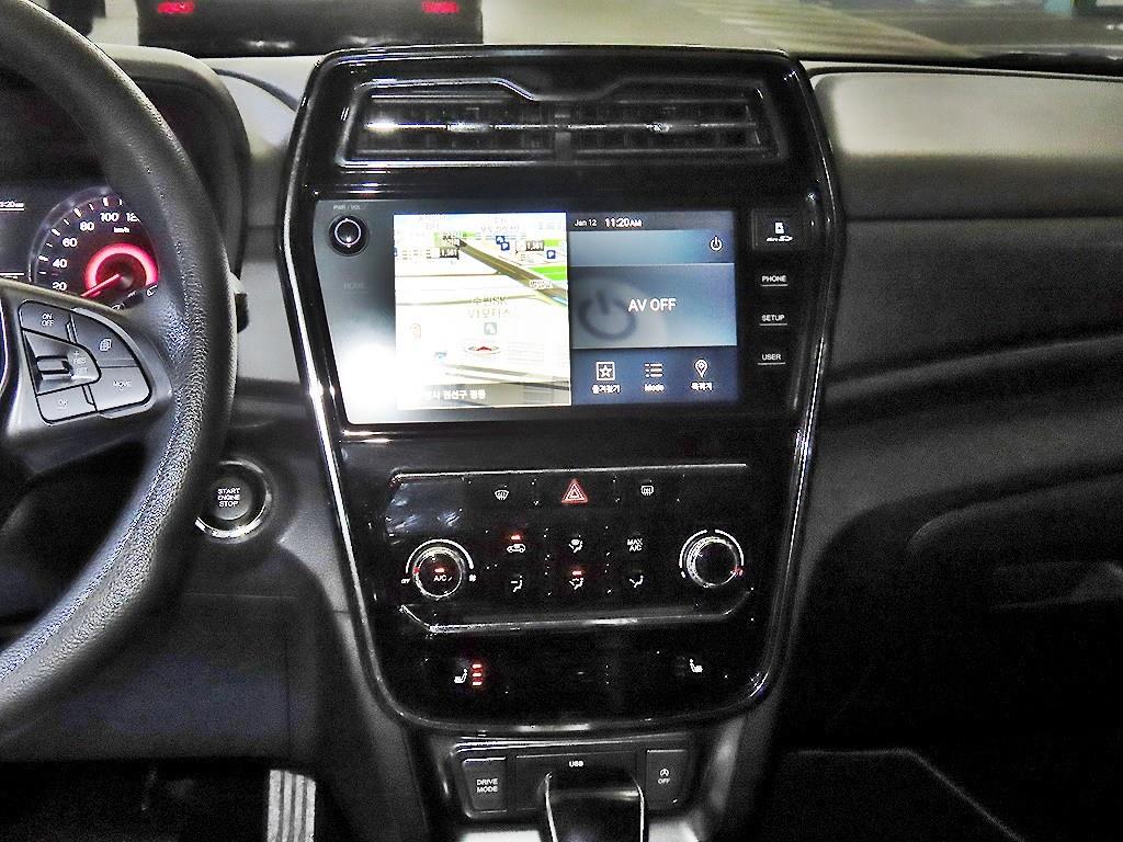 KG모빌리티(쌍용) 베리 뉴 티볼리 1.5 가솔린 2WD 직판용 - 이미지 3