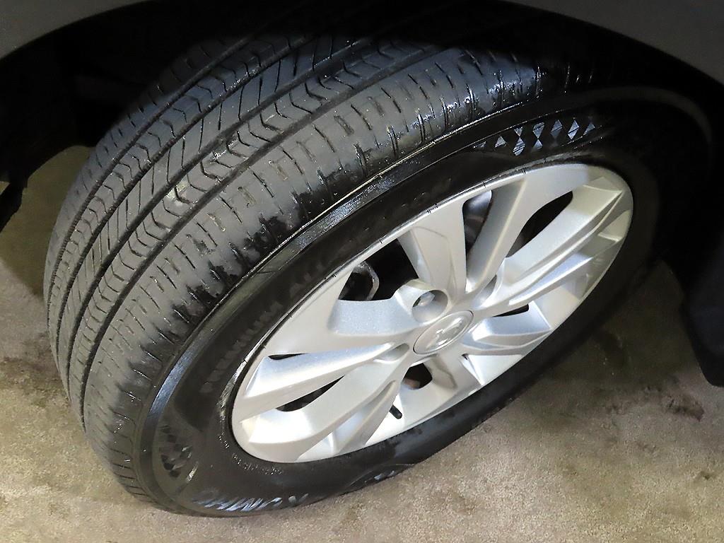 KG모빌리티(쌍용) 베리 뉴 티볼리 1.5 가솔린 2WD 직판용 - 이미지 12