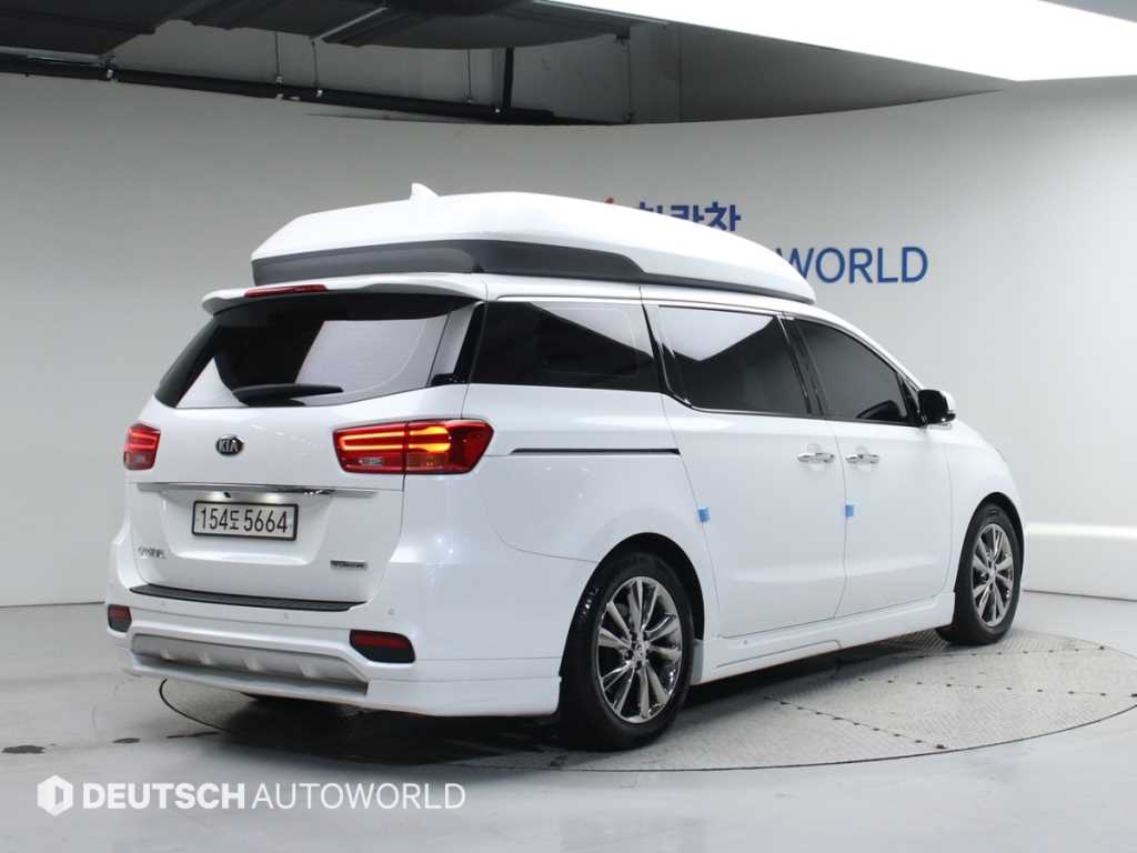 기아 더 뉴카니발 하이리무진 9인승 디젤 노블레스 스페셜 - 이미지 3