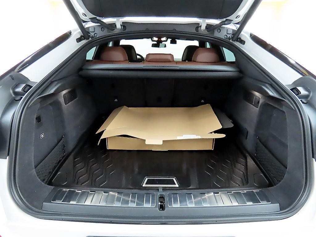 BMW X6(3세대) 30d xDrive M 스포츠팩 - 이미지 16