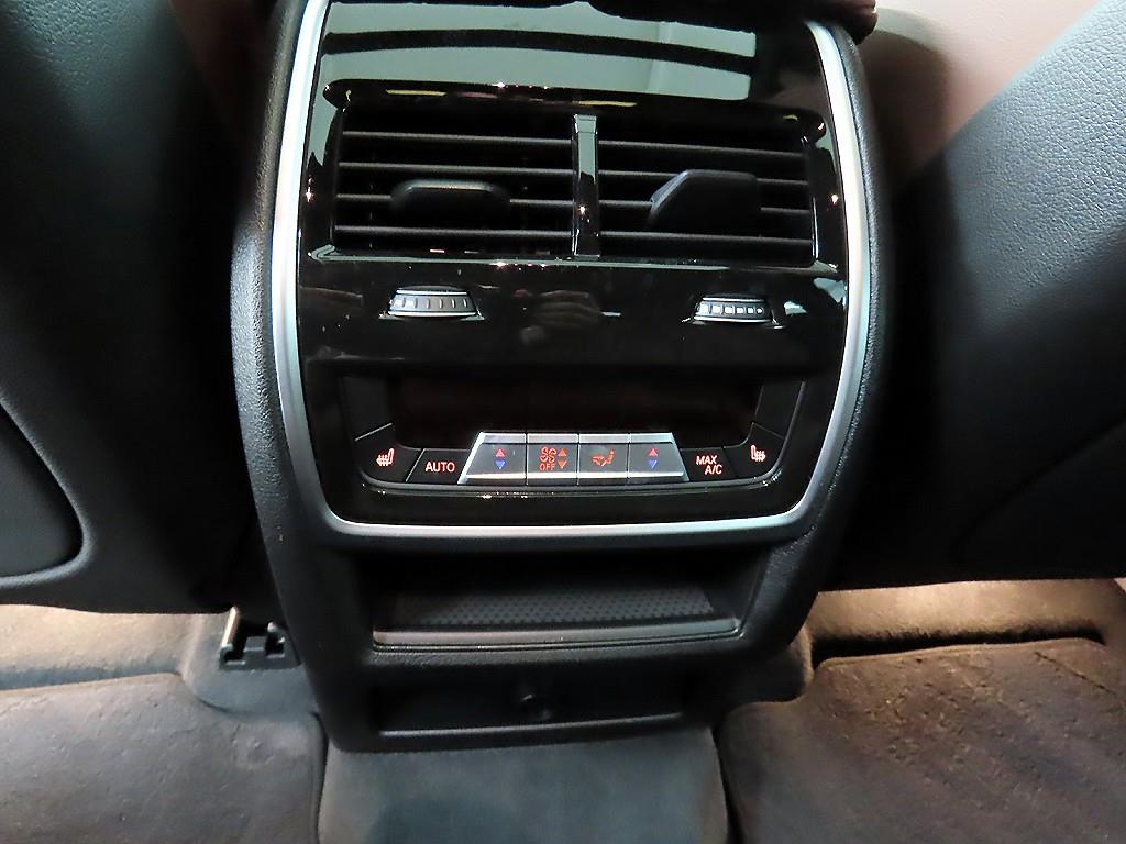 BMW X6(3세대) 30d xDrive M 스포츠팩 - 이미지 2