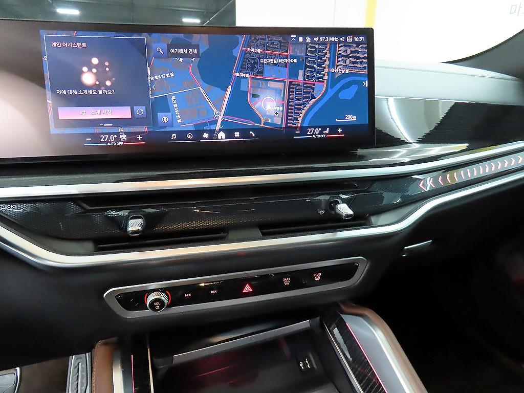 BMW X6(3세대) 30d xDrive M 스포츠팩 - 이미지 13