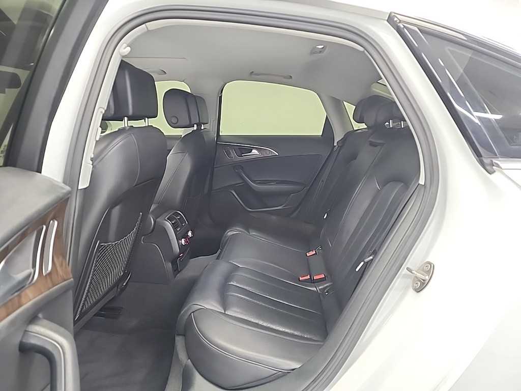 아우디 A6(4세대) 35 TDI 프리미엄 - 이미지 17