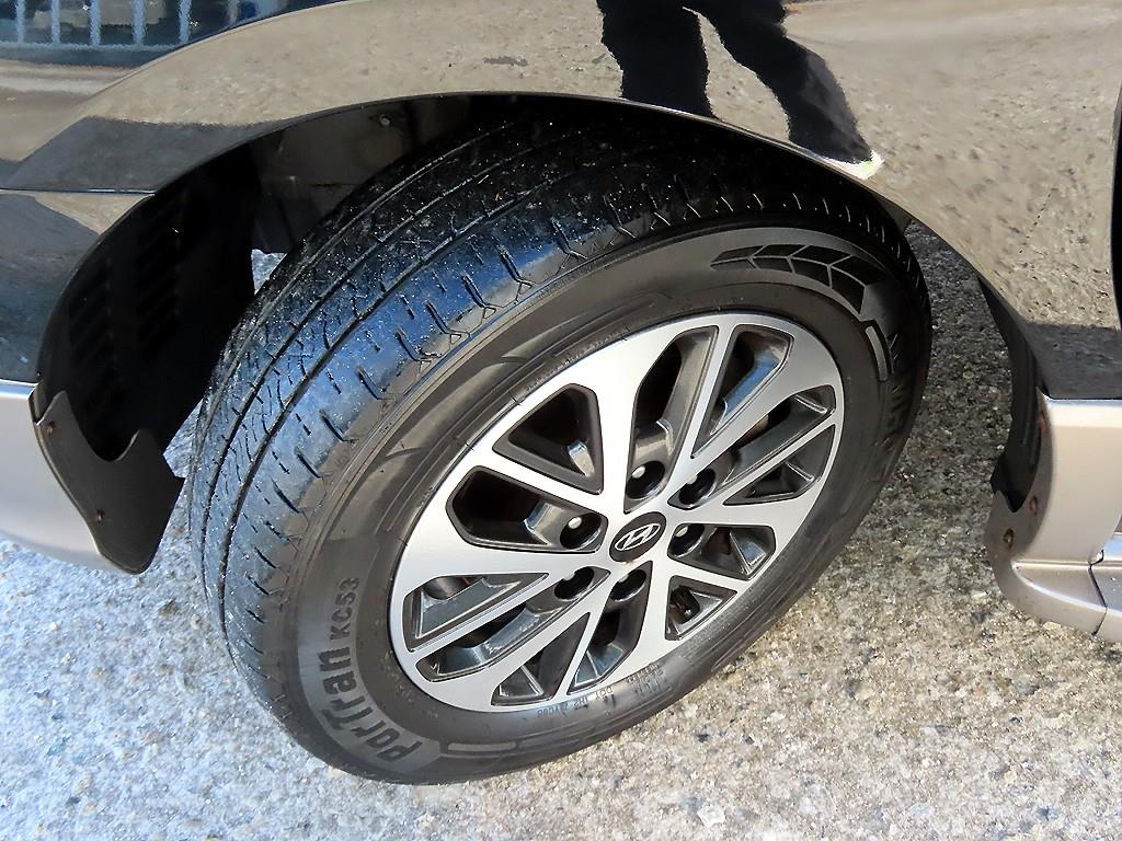 현대 그랜드스타렉스 리무진 VIP팩 4WD - 이미지 7