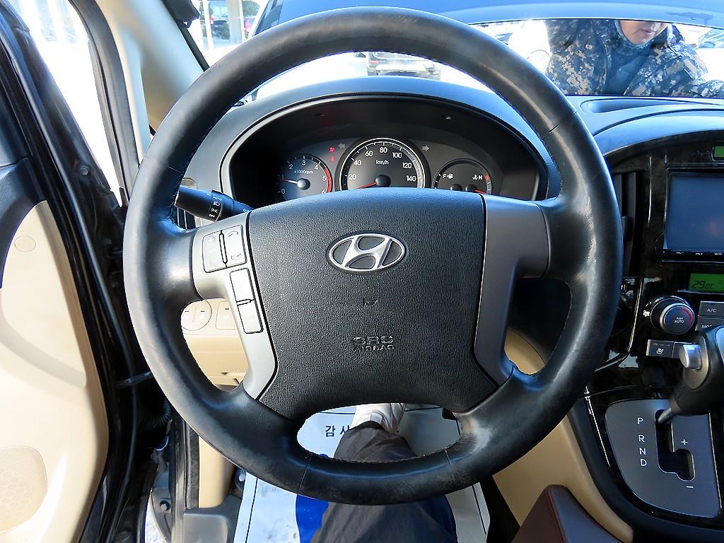 현대 그랜드스타렉스 리무진 VIP팩 4WD - 이미지 2