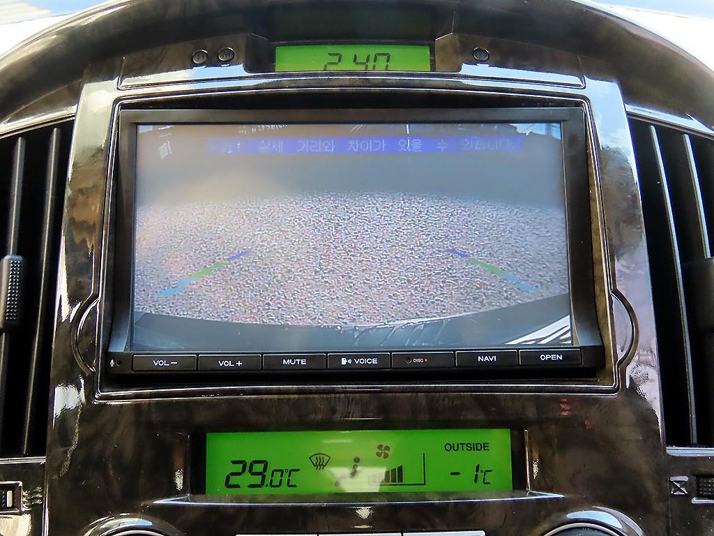 현대 그랜드스타렉스 리무진 VIP팩 4WD - 이미지 15