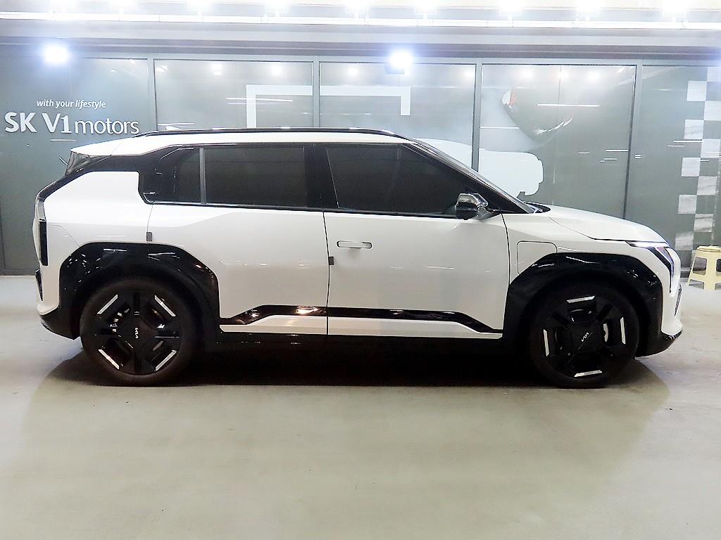 기아 EV3 롱 레인지 GT 라인 - 이미지 13