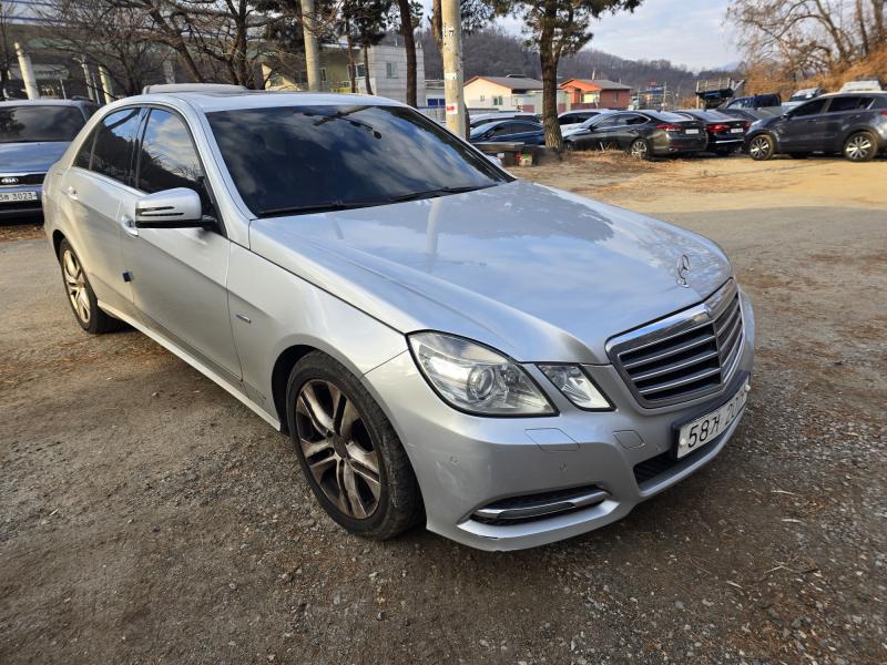 벤츠 E클래스(4세대) E200 CGI 블루이피션시 아방가르드 - 이미지 9