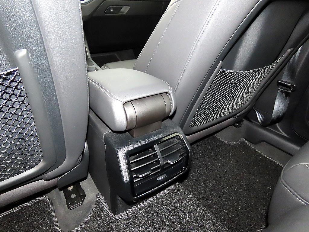 아우디 Q3(2세대) 35 TDI 스포트백 프리미엄 - 이미지 7