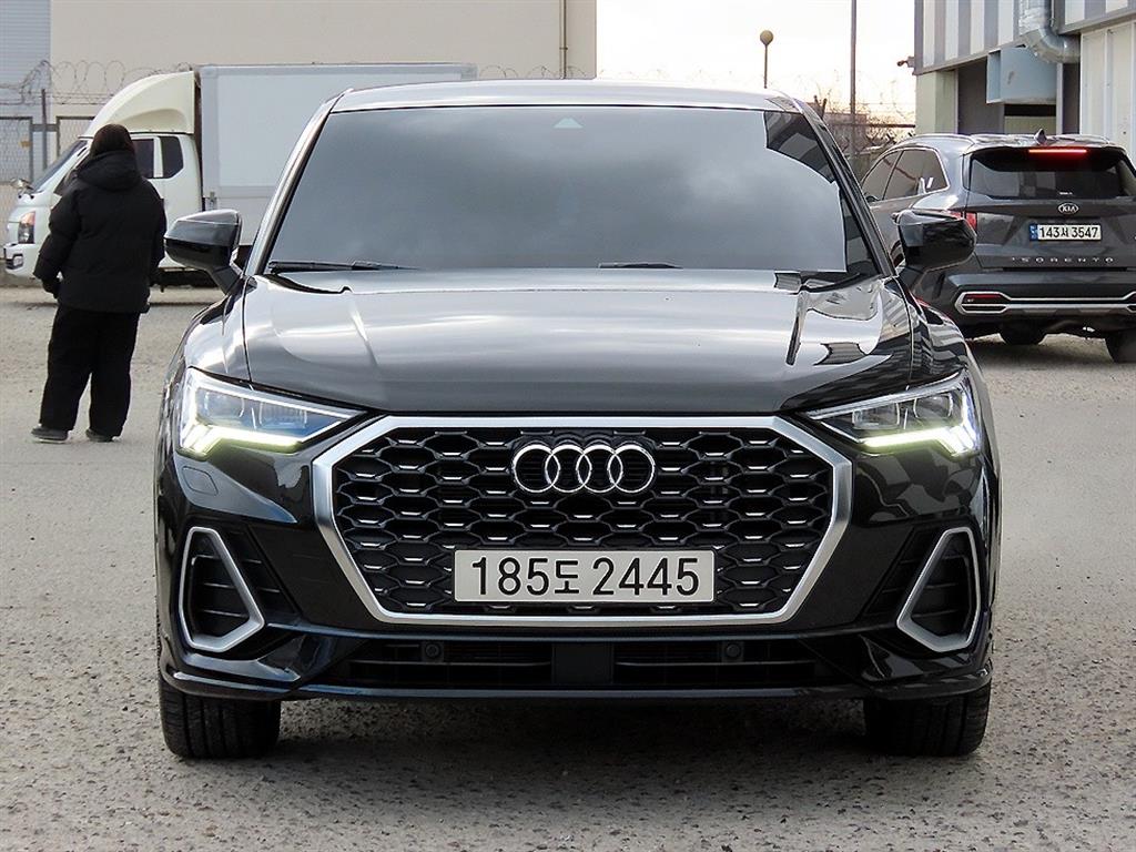아우디 Q3(2세대) 35 TDI 스포트백 프리미엄 - 이미지 12