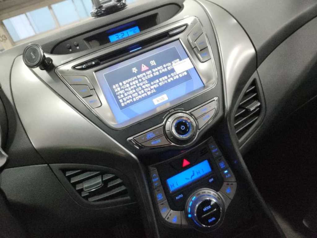 현대 아반떼MD M16 GDi 스마트 - 이미지 16