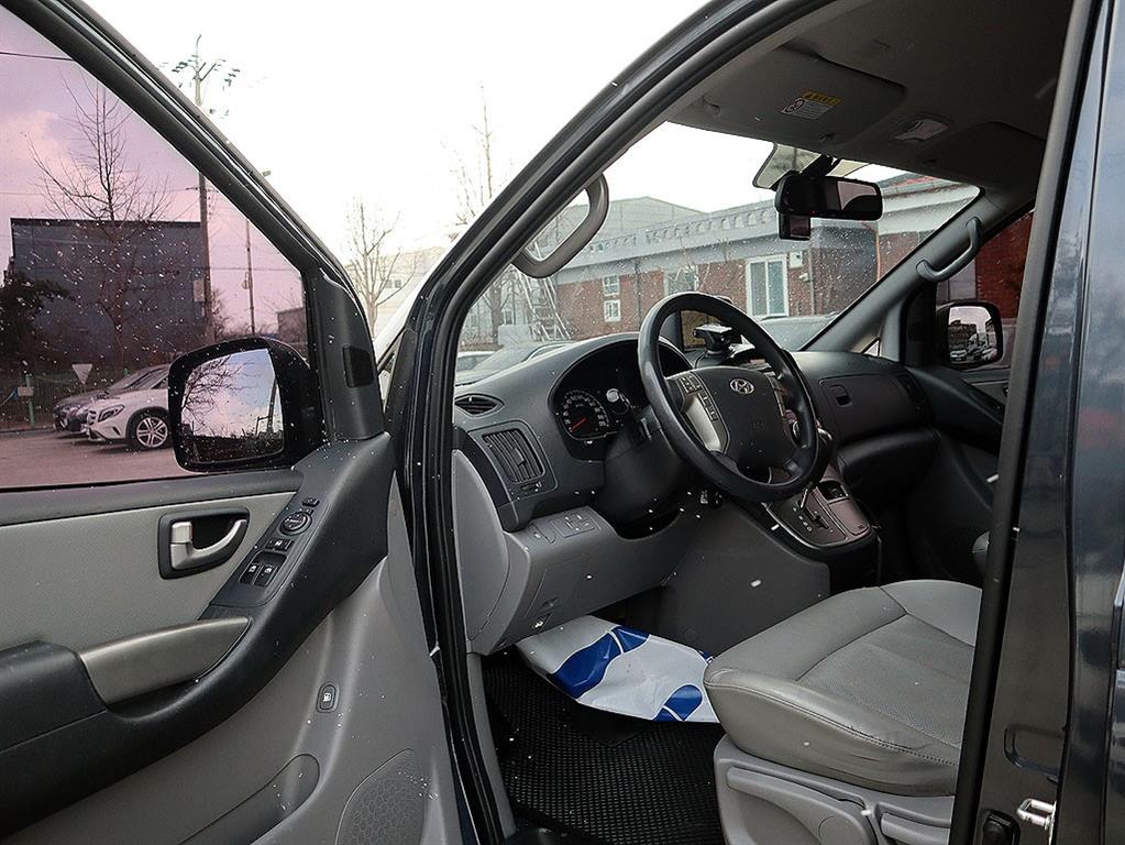 현대 그랜드스타렉스 5인승 디젤 밴 CVX 프리미엄