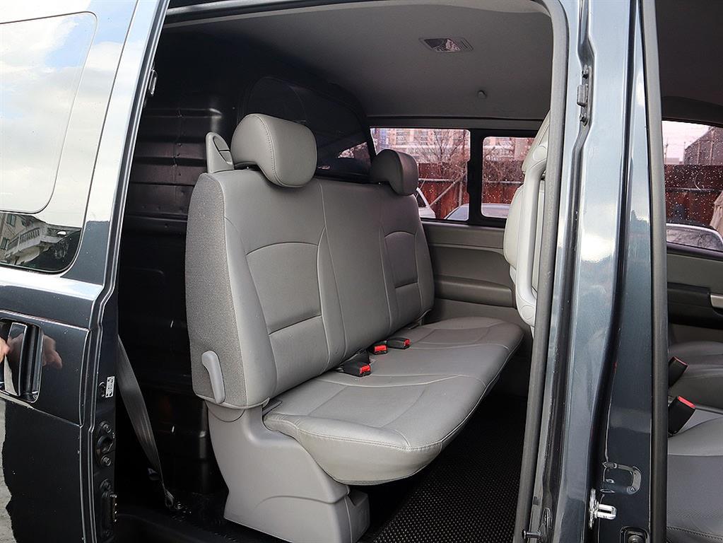 현대 그랜드스타렉스 5인승 디젤 밴 CVX 프리미엄 - 이미지 2