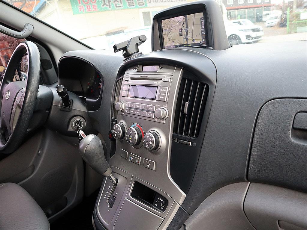 현대 그랜드스타렉스 5인승 디젤 밴 CVX 프리미엄 - 이미지 12