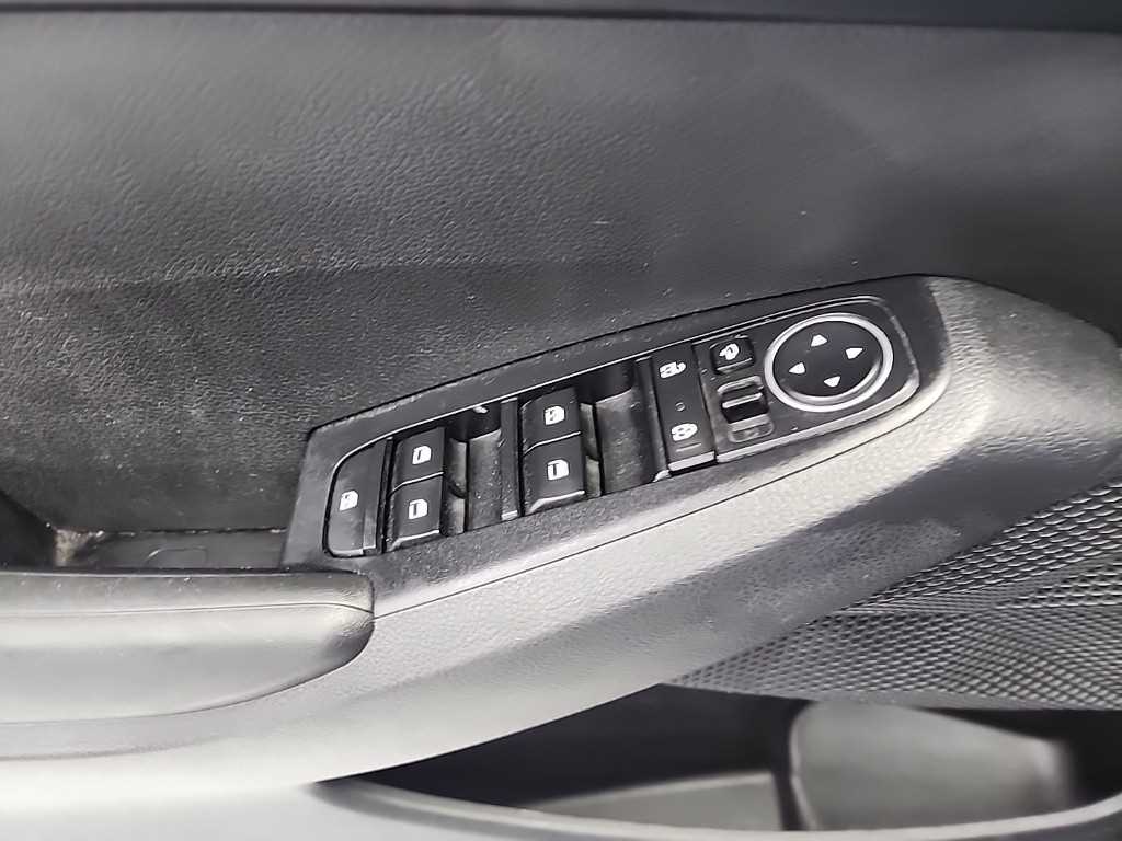 기아 셀토스 1.6 가솔린 2WD 프레스티지 - 이미지 9