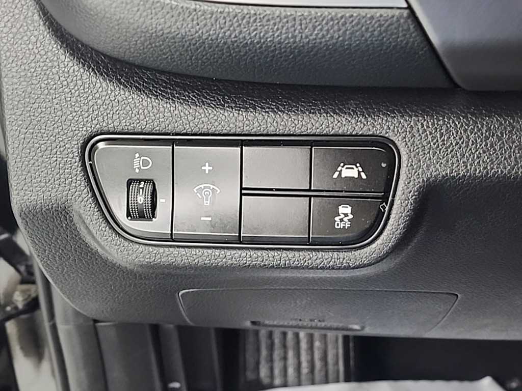 기아 셀토스 1.6 가솔린 2WD 프레스티지 - 이미지 12