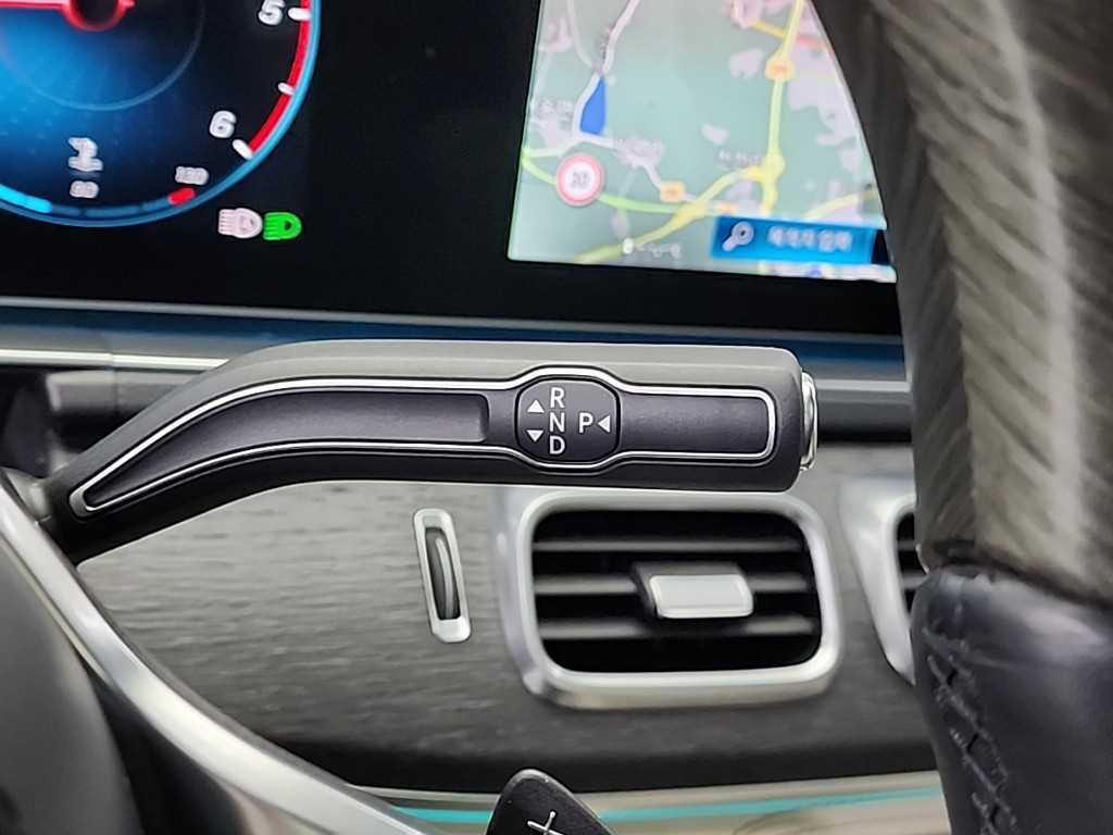 벤츠 GLS클래스(3세대) GLS 400d 4매틱 - 이미지 18