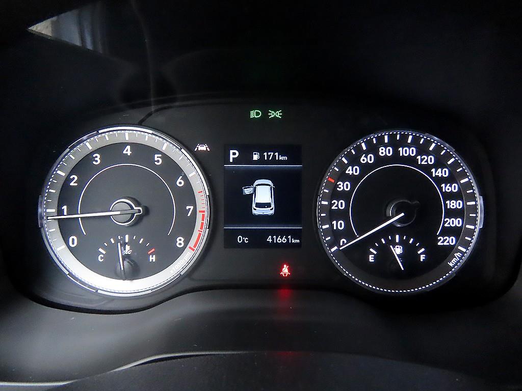 현대 베뉴 1.6 가솔린 모던 - 이미지 2