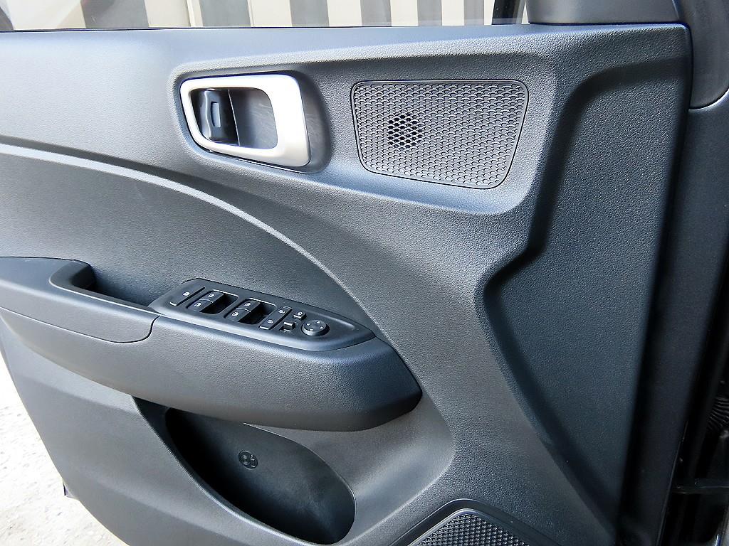 현대 베뉴 1.6 가솔린 모던 - 이미지 9