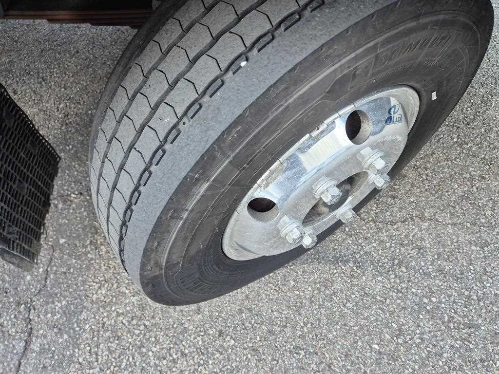 타타대우 더쎈 4톤 - 이미지 17