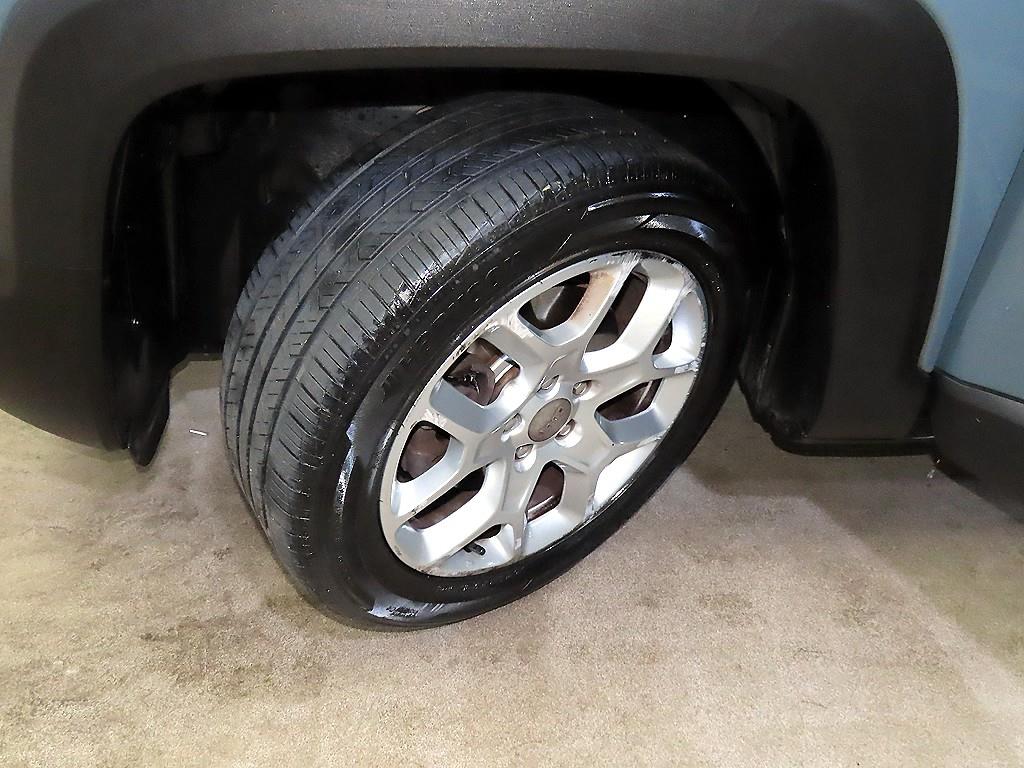 지프 레니게이드 2.4 가솔린 론지튜드 - 이미지 4