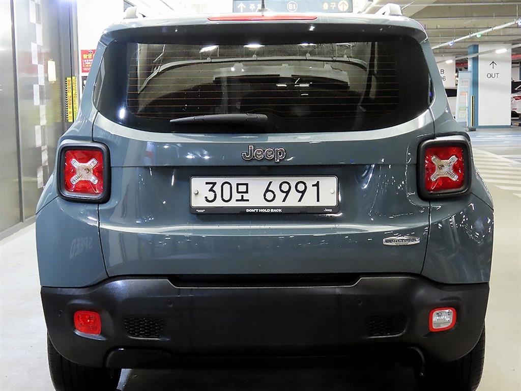 지프 레니게이드 2.4 가솔린 론지튜드 - 이미지 17